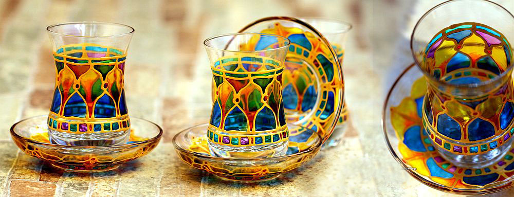 سوغاتی های باکو - استکان های رنگی